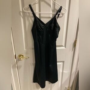 Vintage black full slip with lace, sz 34.  Made in USA​